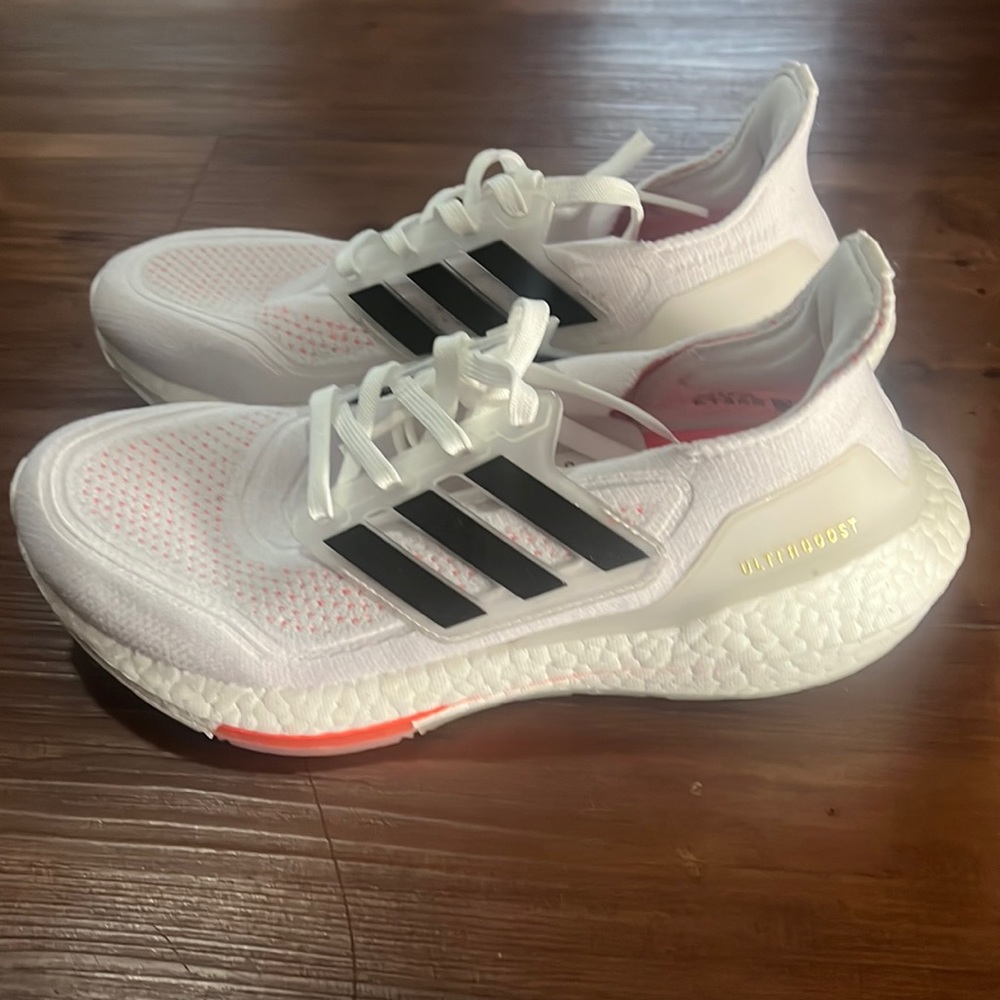 Adidas ultra boost 21 running shoe